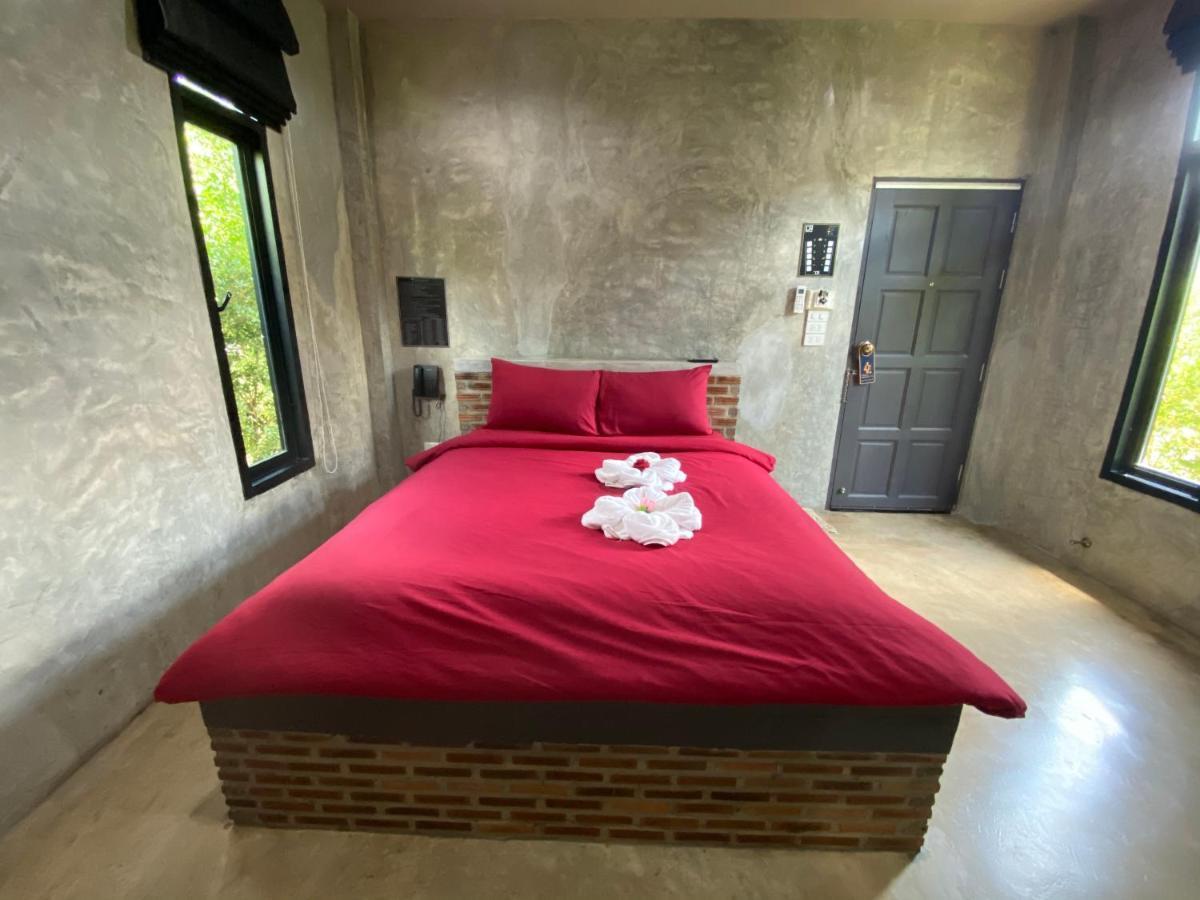 The Loft House Sakaeo Hotel Watthana Nakhon Екстериор снимка
