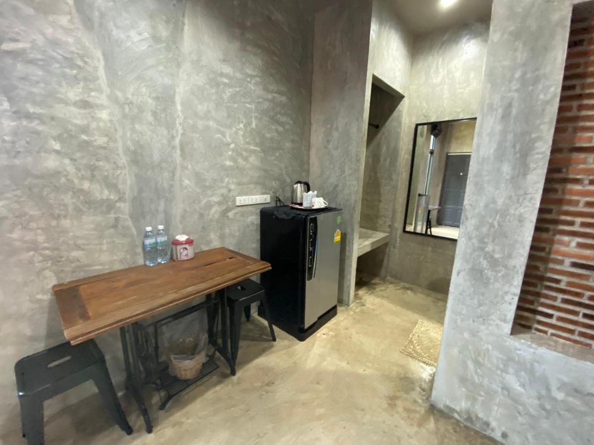 The Loft House Sakaeo Hotel Watthana Nakhon Екстериор снимка