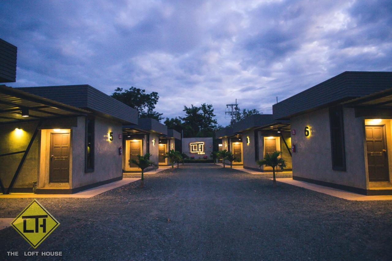 The Loft House Sakaeo Hotel Watthana Nakhon Екстериор снимка